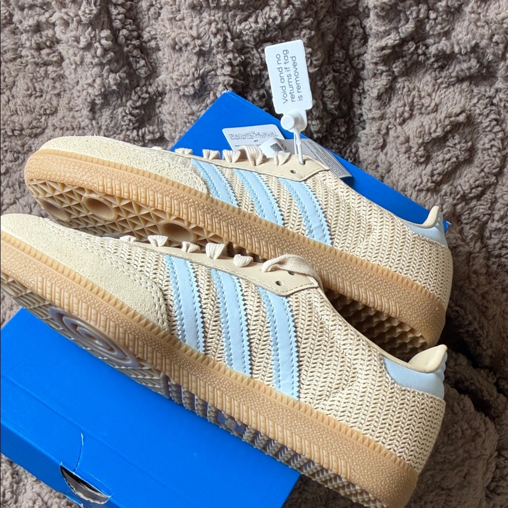 Adidas Women’s Samba OG Cream and Light Blue Sneakers - Picture 7 of 13
